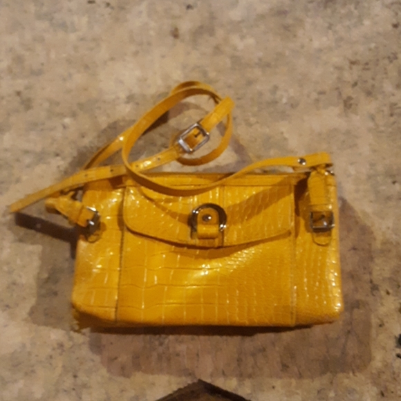 Purses - Picture 4 of 6